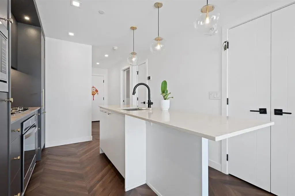 8505 Broadcast Avenue SW #707