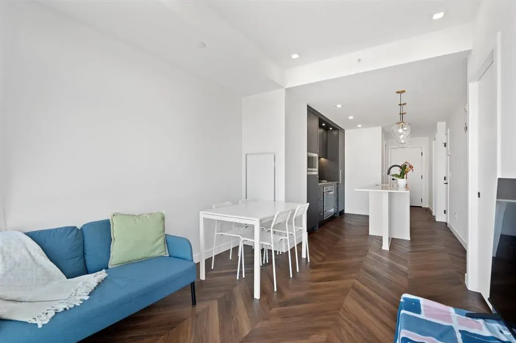 8505 Broadcast Avenue SW #707