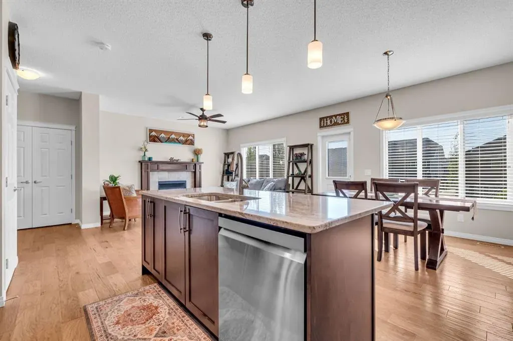21 Mount Rae Heights