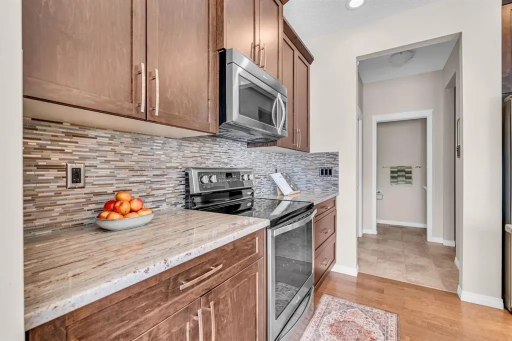 21 Mount Rae Heights