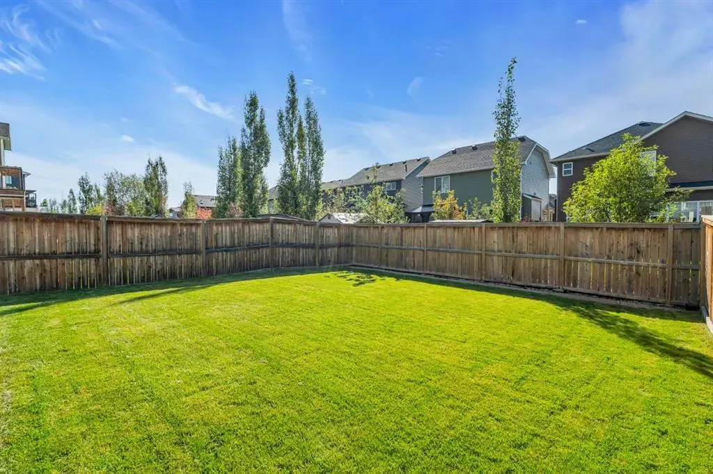 21 Mount Rae Heights