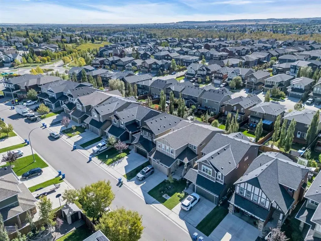 21 Mount Rae Heights