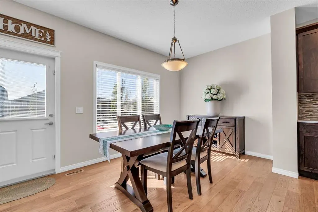 21 Mount Rae Heights