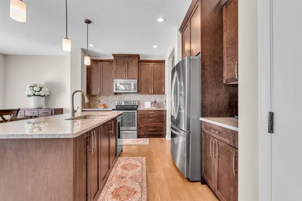 21 Mount Rae Heights