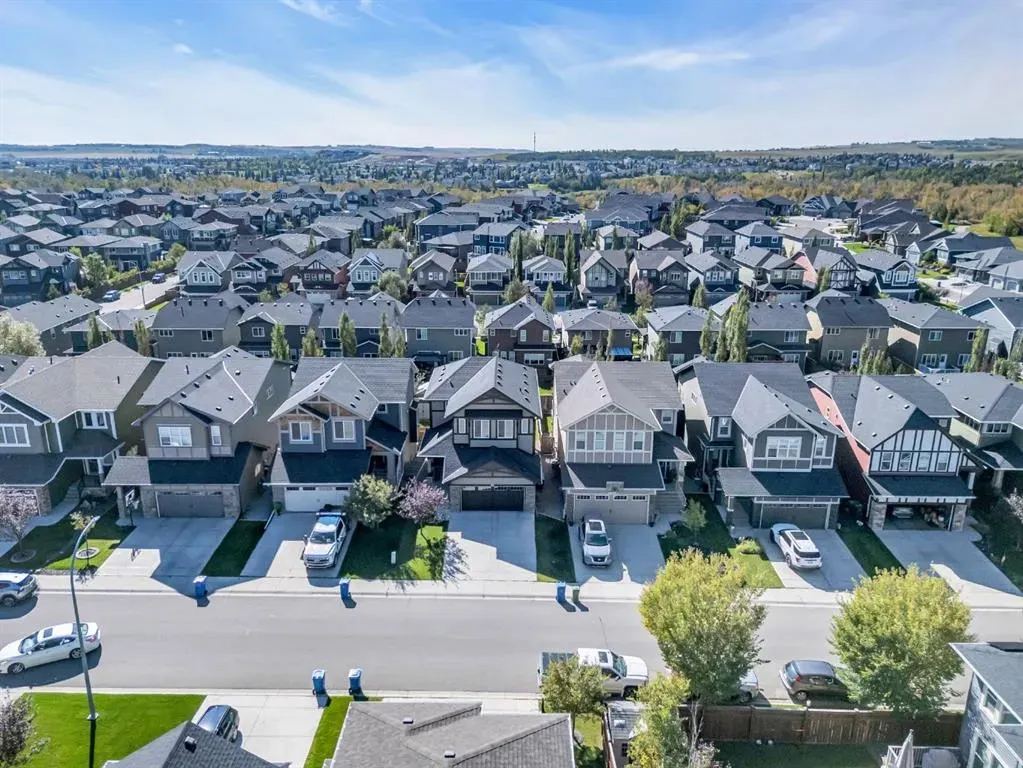 21 Mount Rae Heights