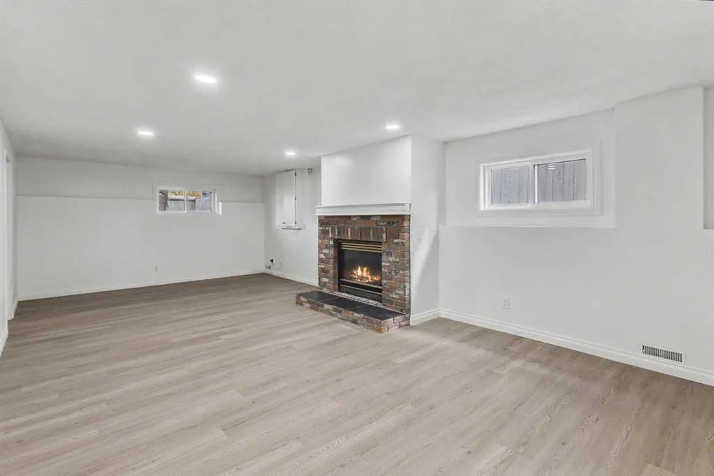 48 Arbour Wood Place NW
