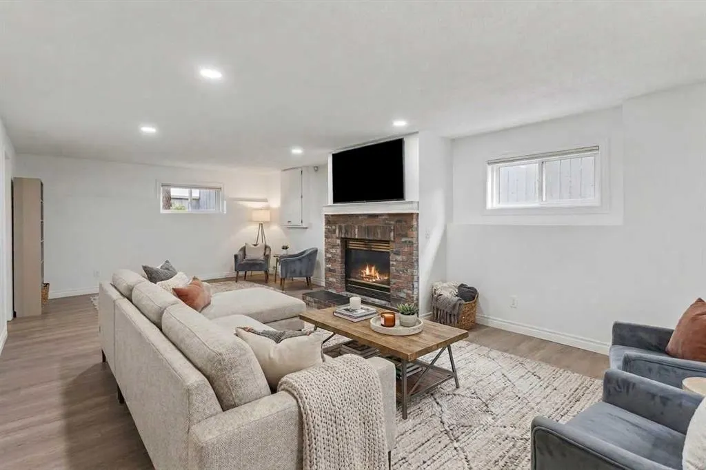 48 Arbour Wood Place NW