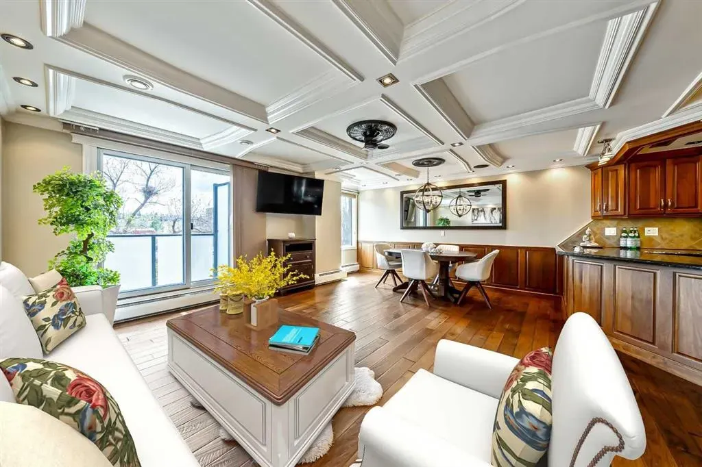 1208 14 Avenue SW #302