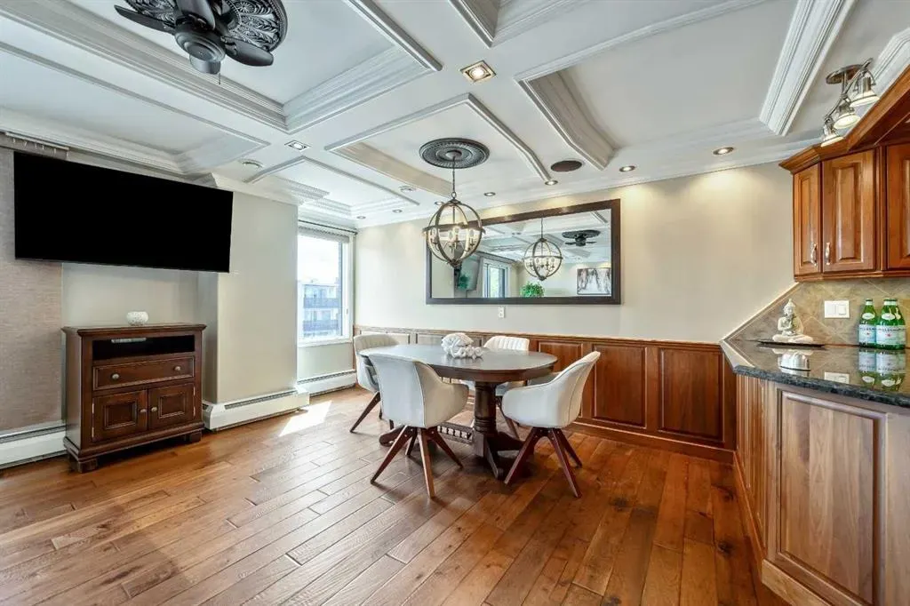 1208 14 Avenue SW #302
