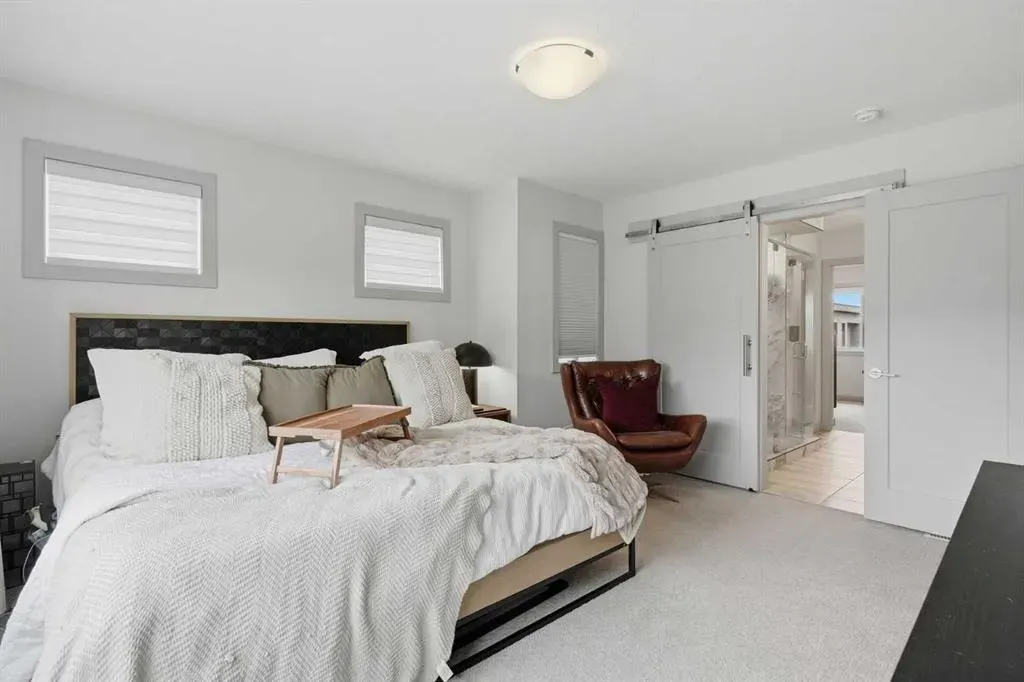 85 Greenbriar Place NW