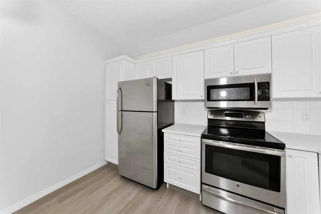 777 3 Avenue SW #412