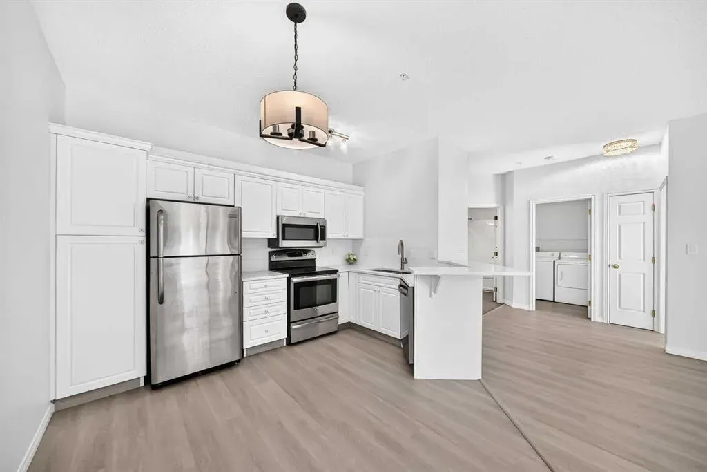 777 3 Avenue SW #412