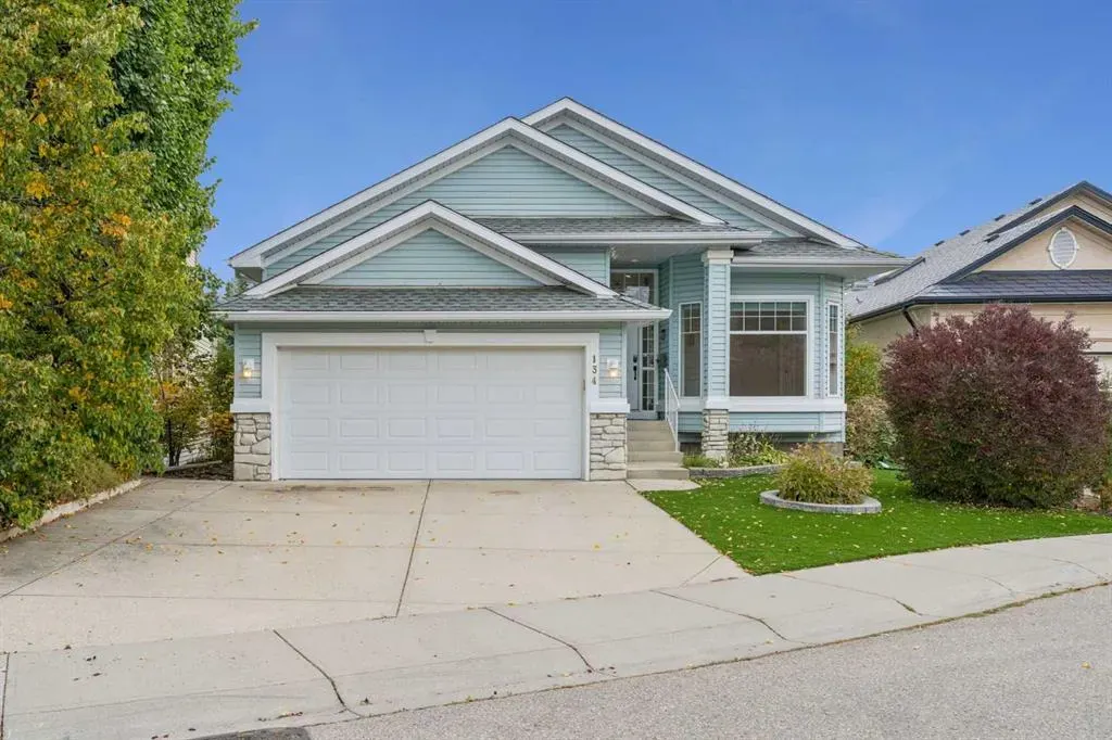 134 Valley Glen Heights NW