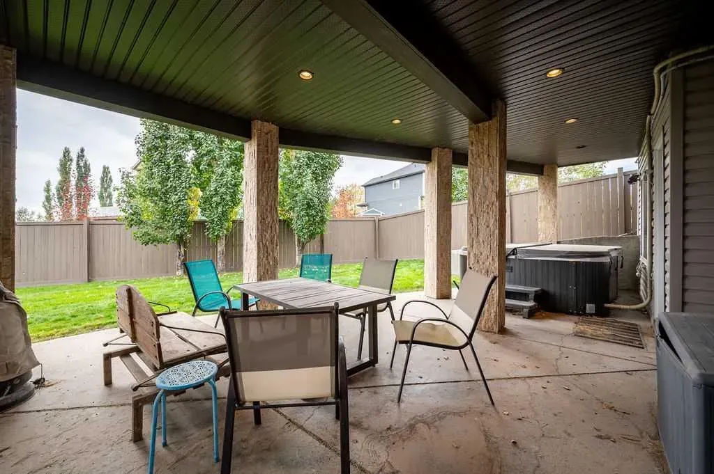 70 Chaparral Valley Grove SE