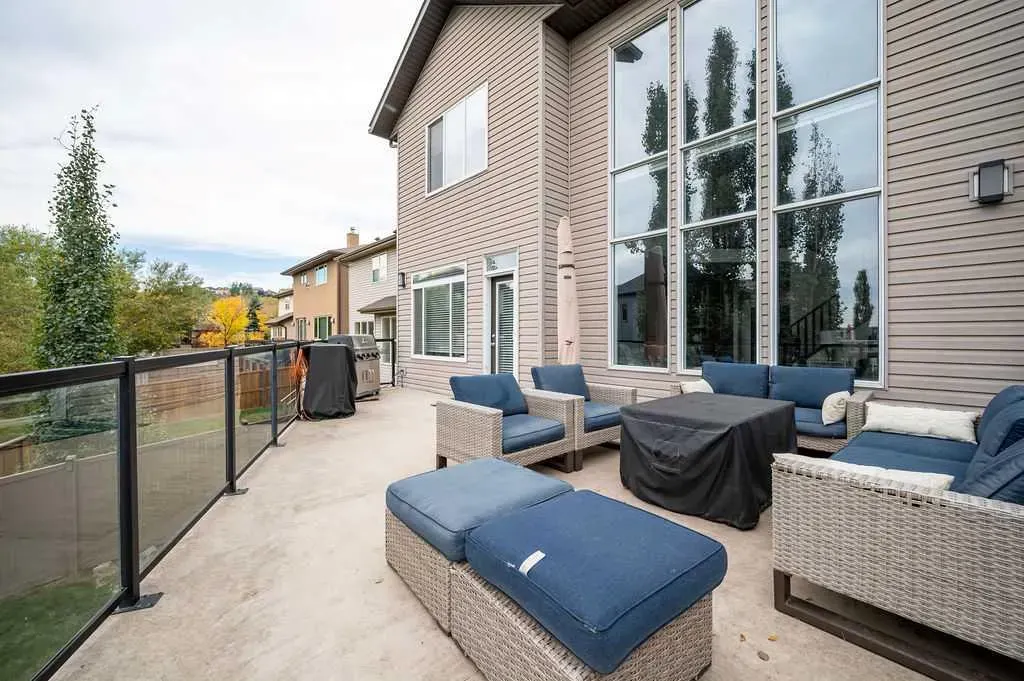 70 Chaparral Valley Grove SE