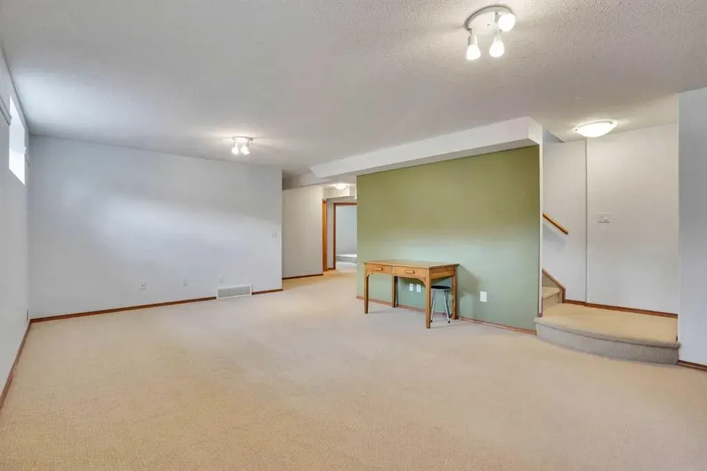 144 Hillcrest Cape