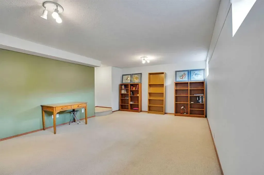 144 Hillcrest Cape