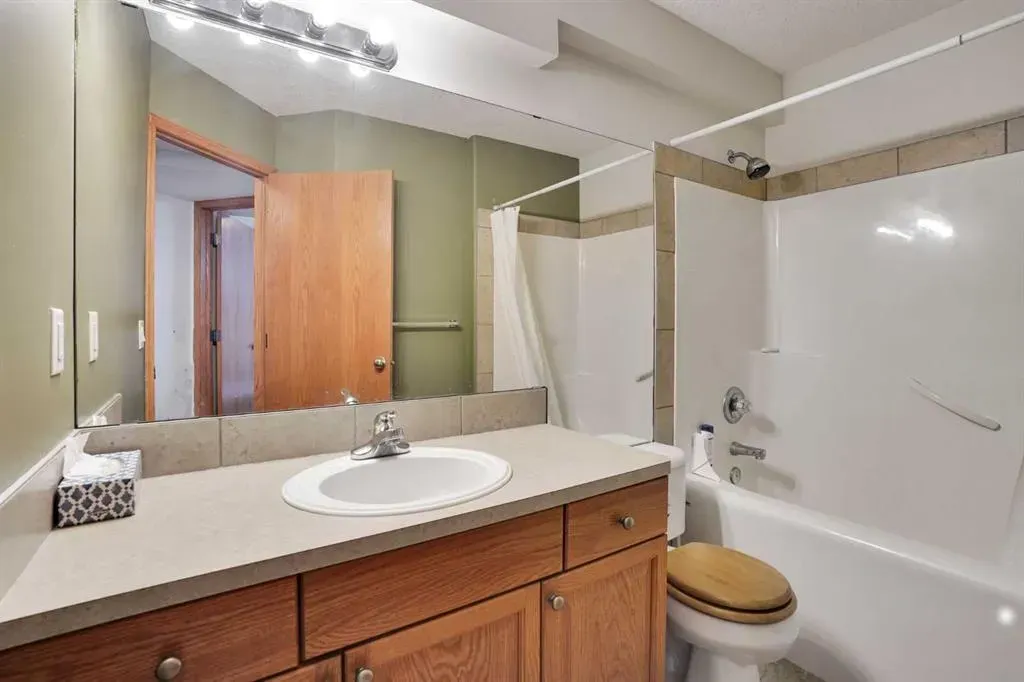 144 Hillcrest Cape