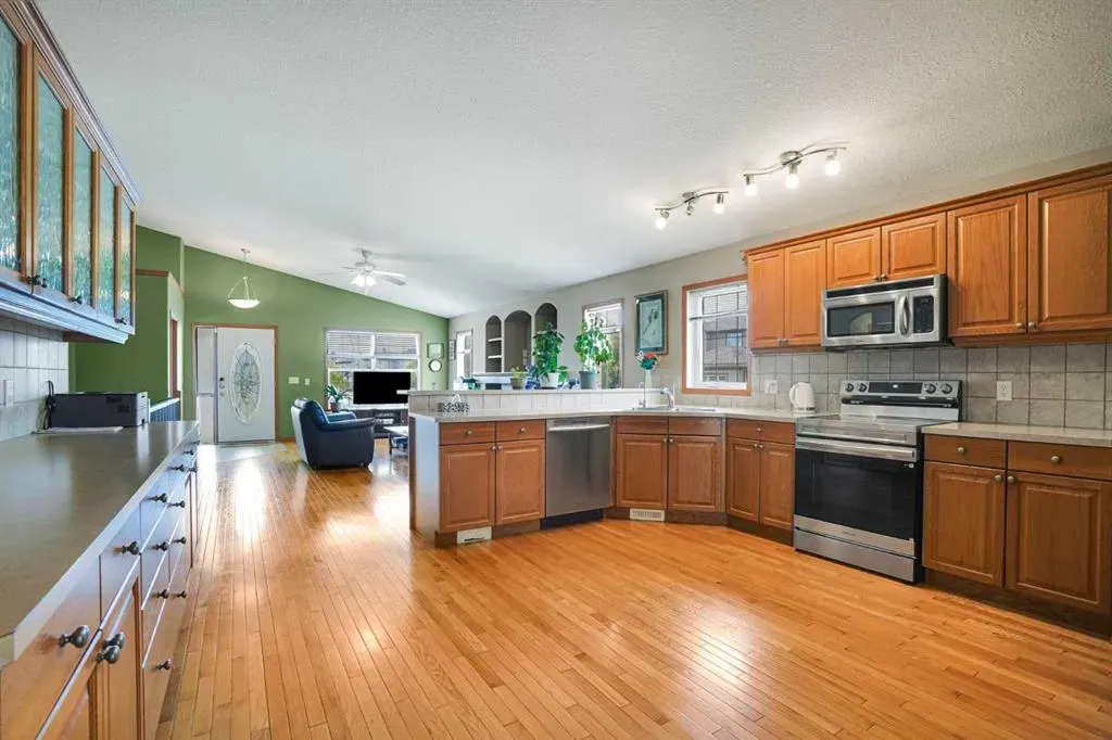 144 Hillcrest Cape