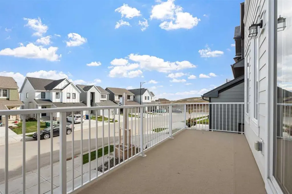 13 Wild Rose Bay SW