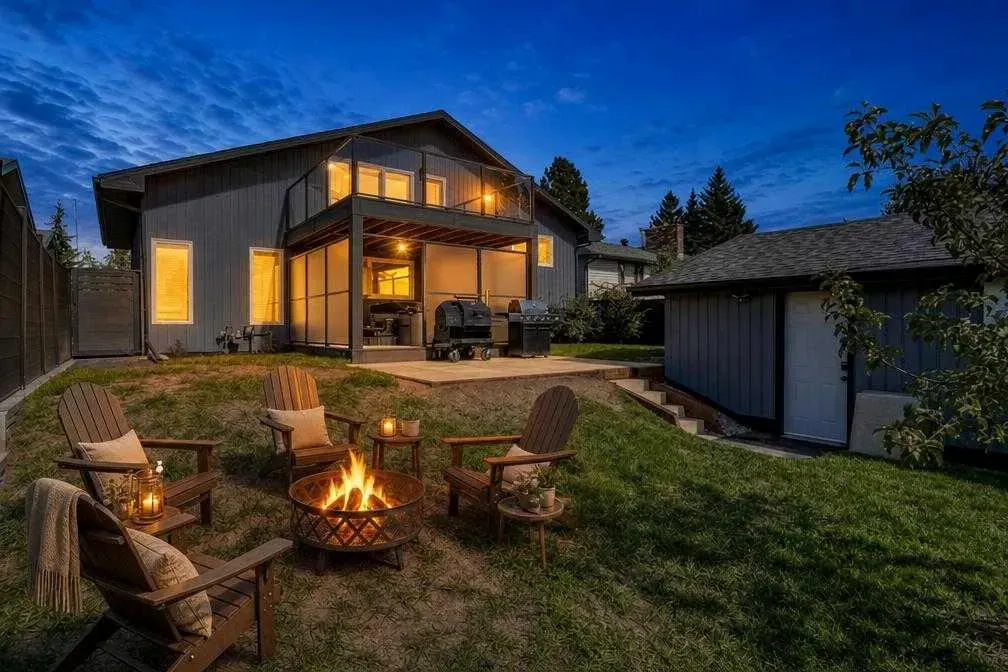 169 Silver Mead Crescent NW