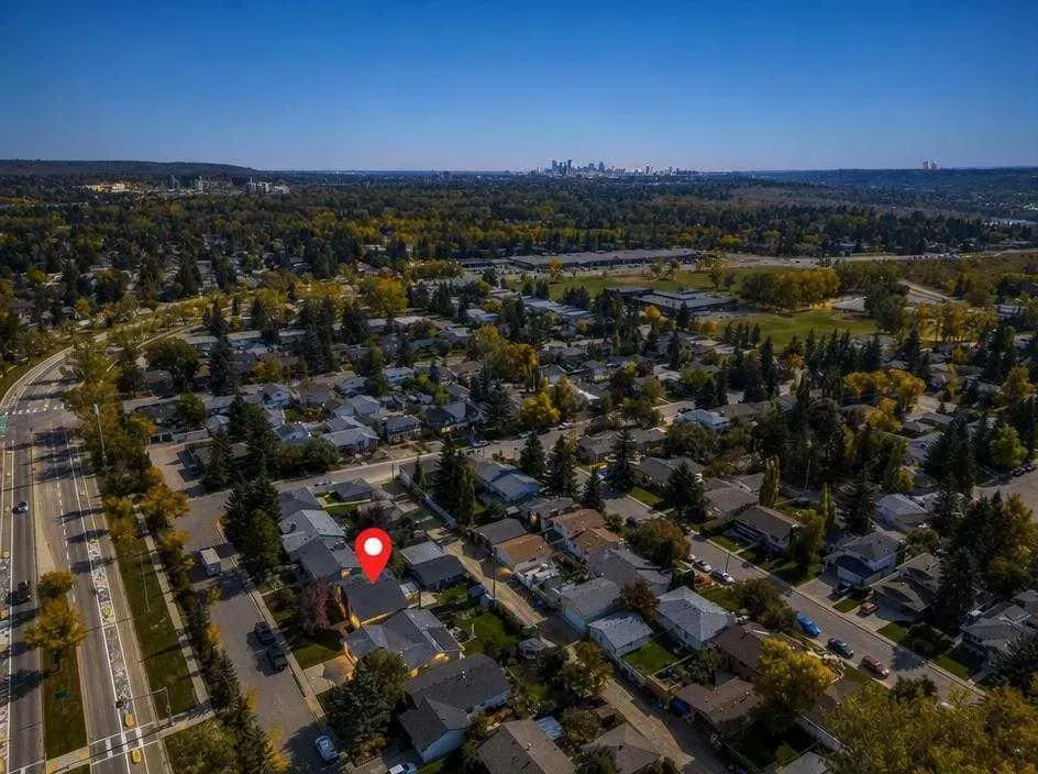 169 Silver Mead Crescent NW