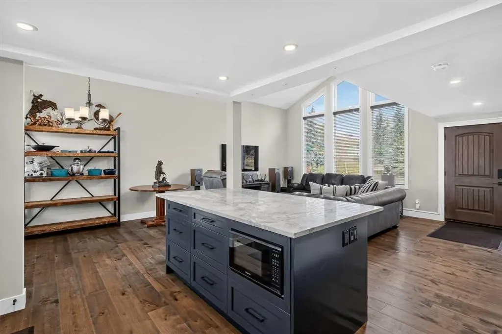 169 Silver Mead Crescent NW