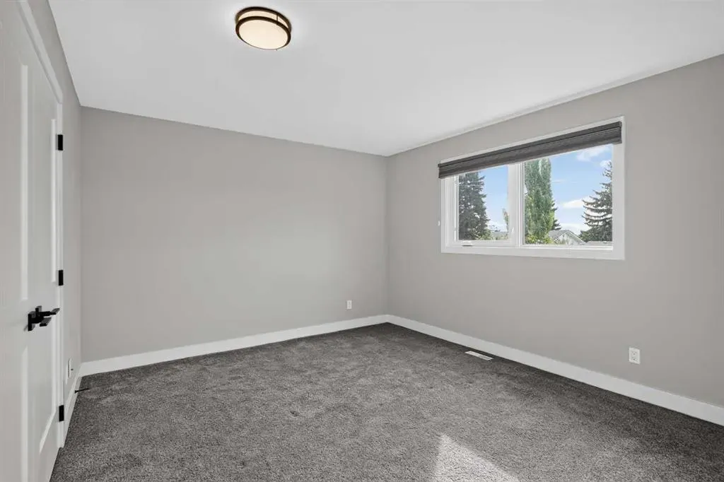 169 Silver Mead Crescent NW