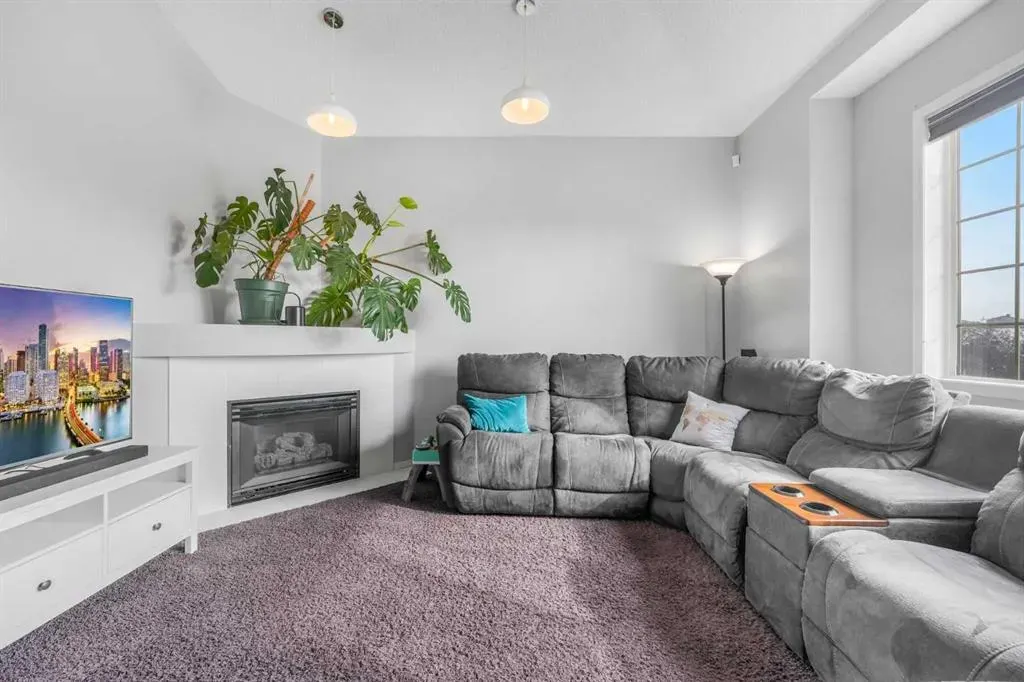 6 Tuscarora Circle NW