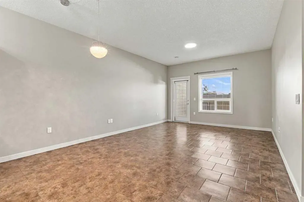 36 Sunrise Place NE