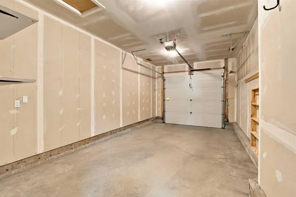 36 Sunrise Place NE