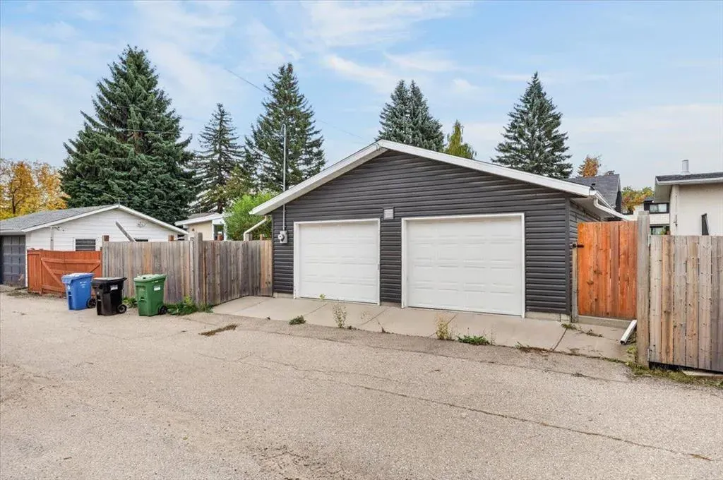 316 Wascana Road SE