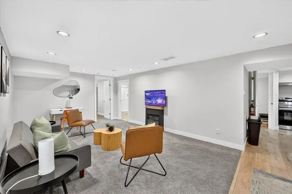 316 Wascana Road SE
