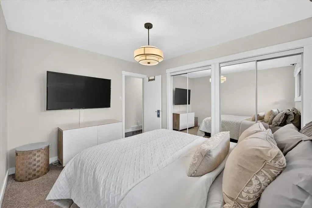 316 Wascana Road SE