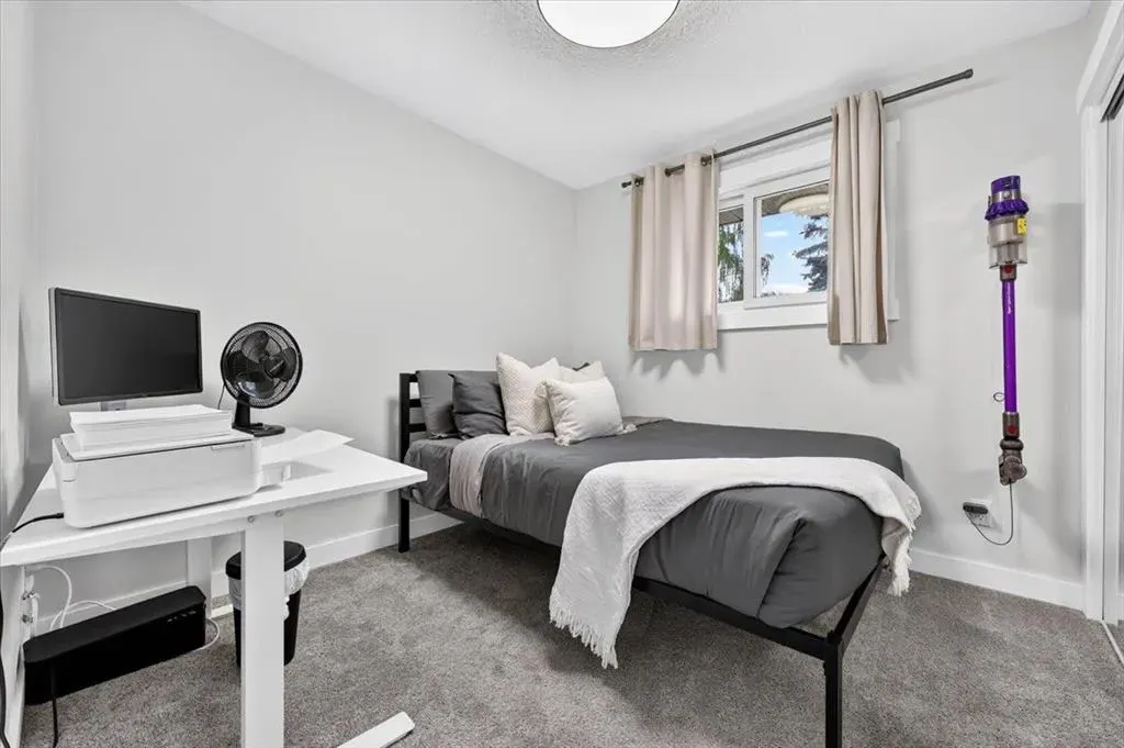 316 Wascana Road SE