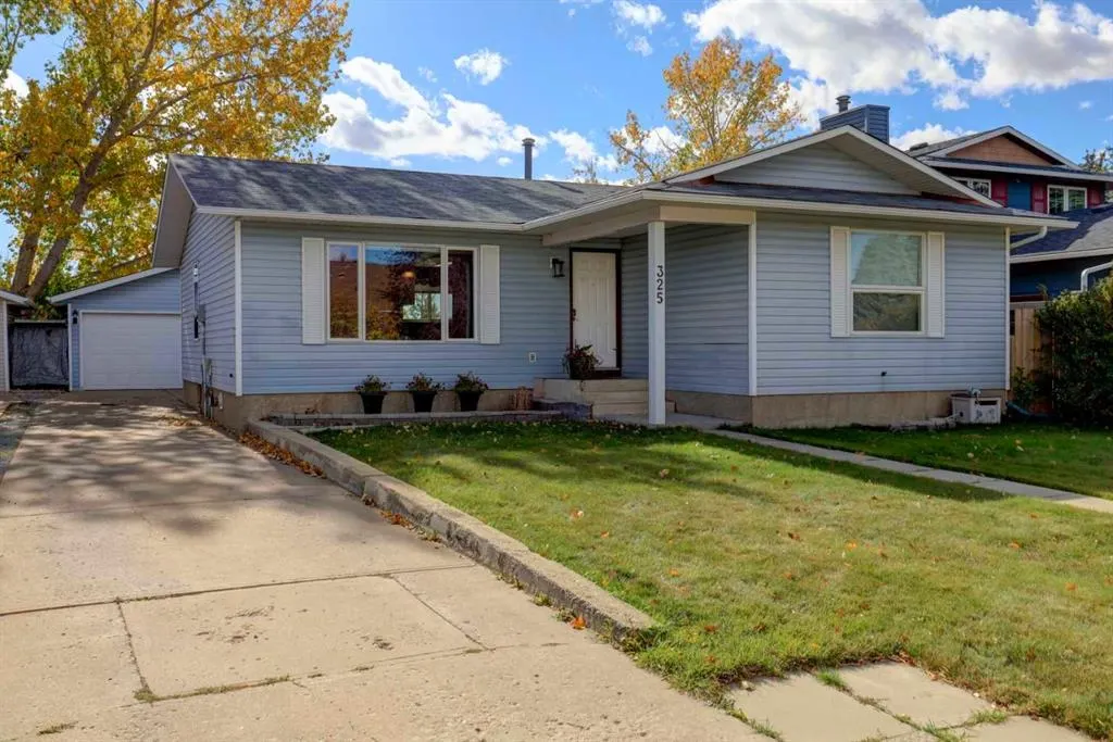 325 Flett Drive NE