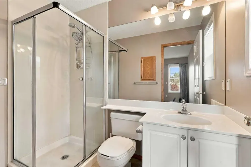 25 Arbour Ridge Park NW