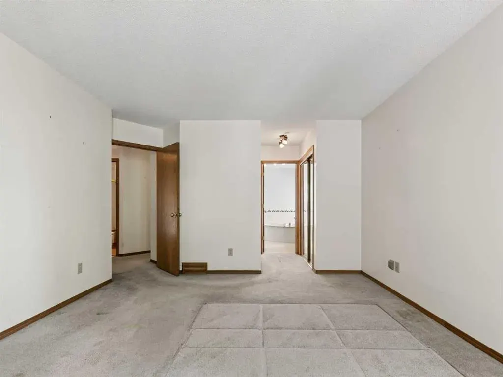 92 Scandia Hill NW