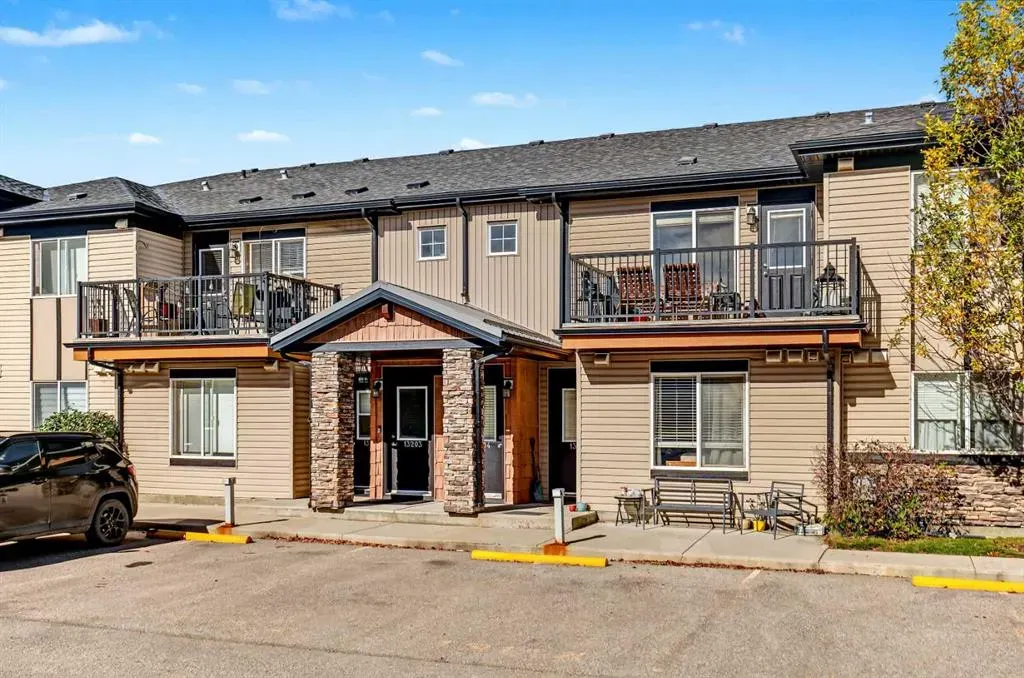 2781 Chinook Winds Drive SW #13204