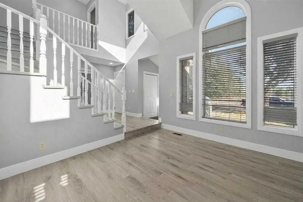 55 Millrise Way SW