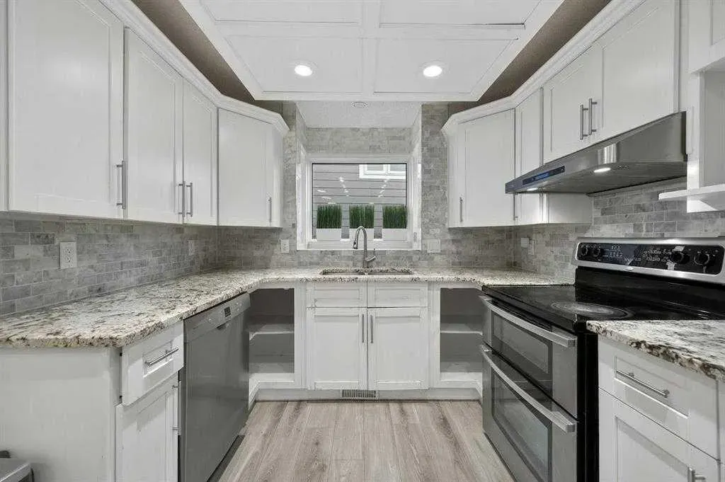 55 Millrise Way SW