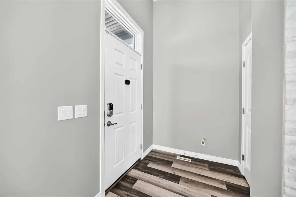 207 Legacy Glen Way SE