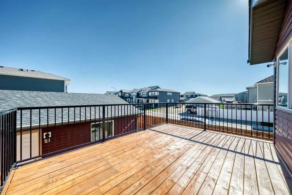 207 Legacy Glen Way SE