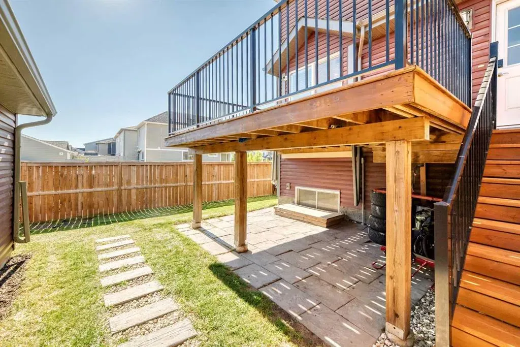 207 Legacy Glen Way SE
