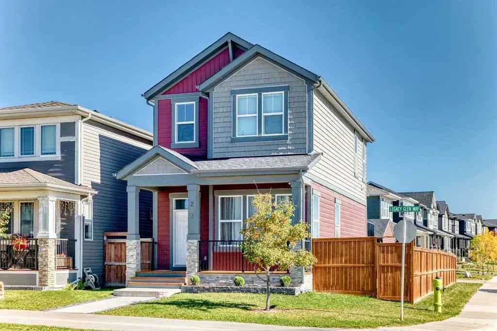 207 Legacy Glen Way SE