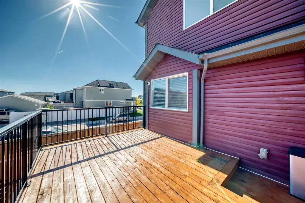 207 Legacy Glen Way SE