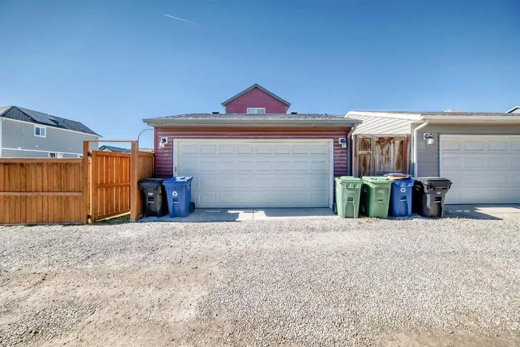 207 Legacy Glen Way SE