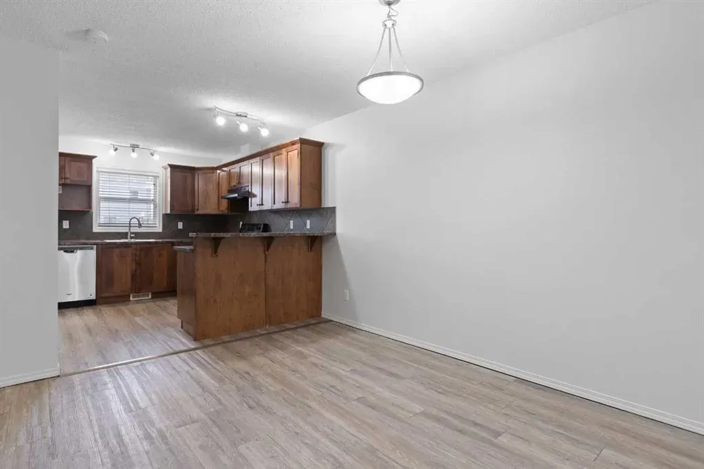 902 Prairie Sound Circle NW