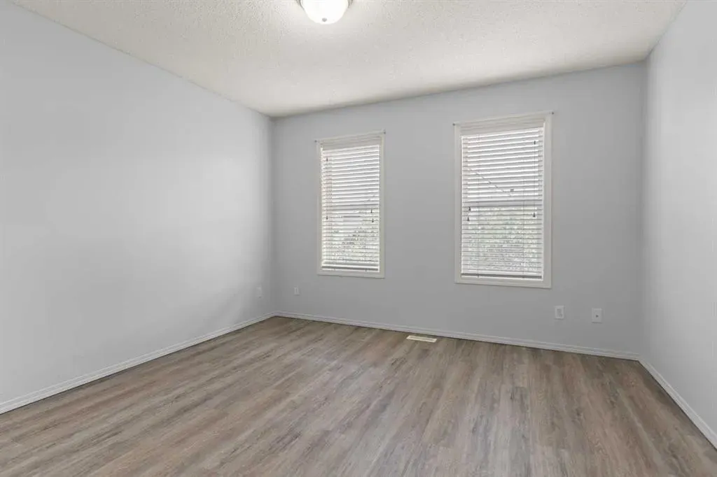 902 Prairie Sound Circle NW