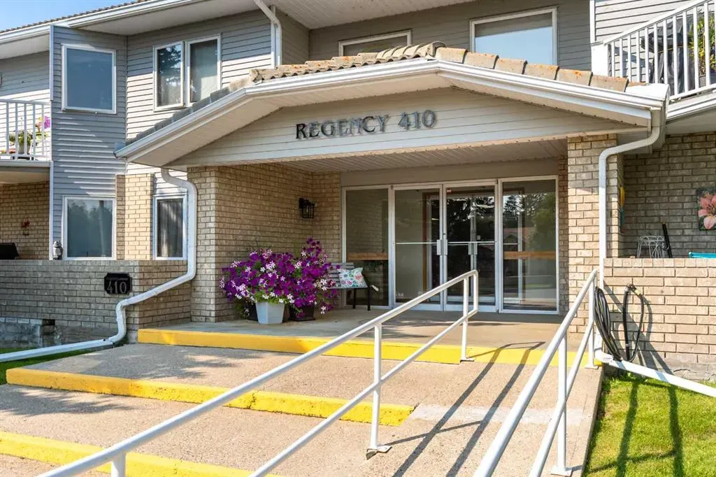 410 7 Street SW #202